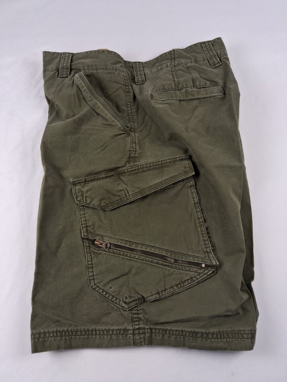 Men's Size 34 Canyon River Blues 8 Pocket Cargo Fit Olive Green Cotton Shorts - Picture 3 of 11